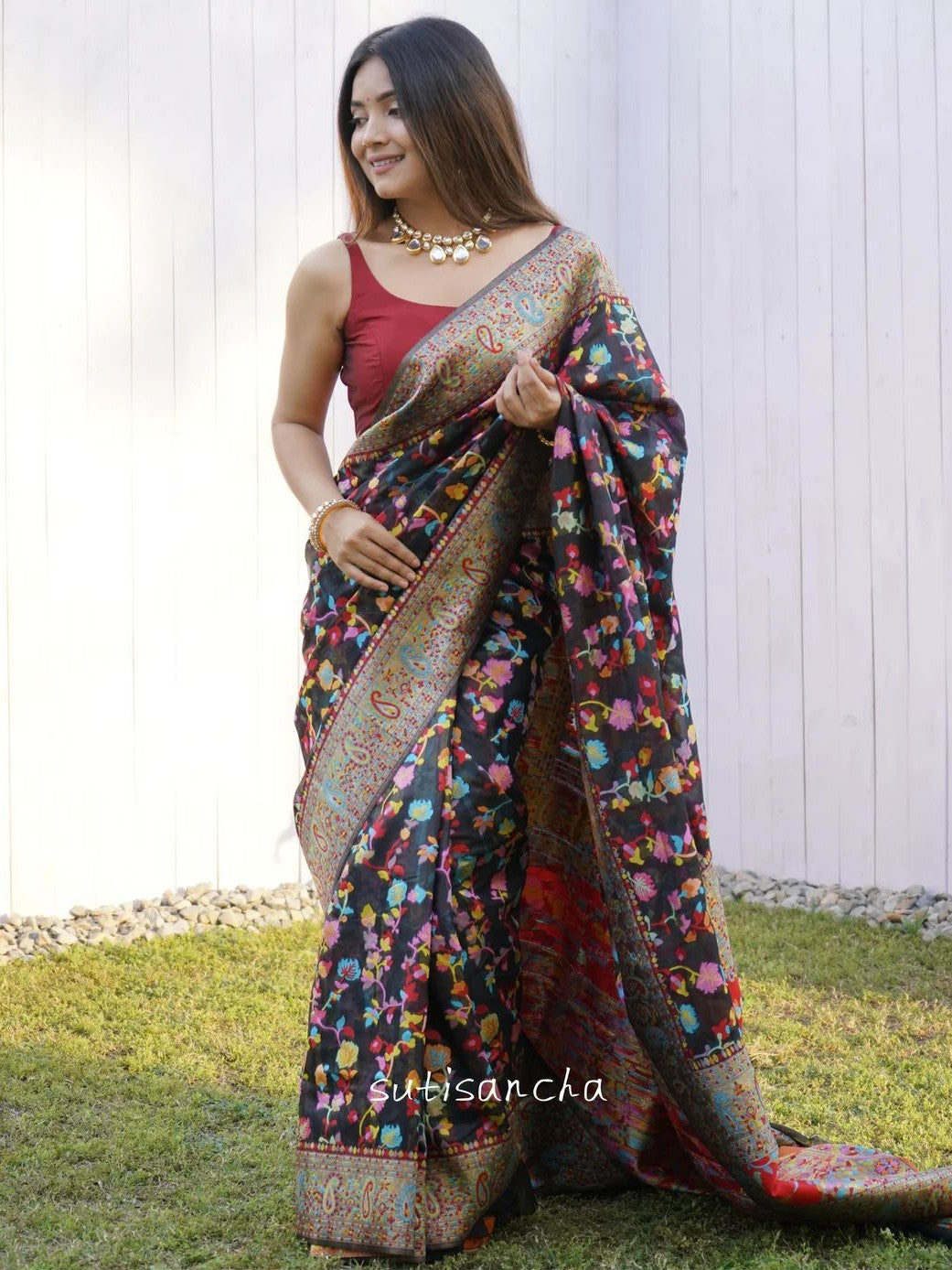 Buy Green Maheshwari Cotton Silk Saree | CraftsandLooms – CraftsandLooms.com